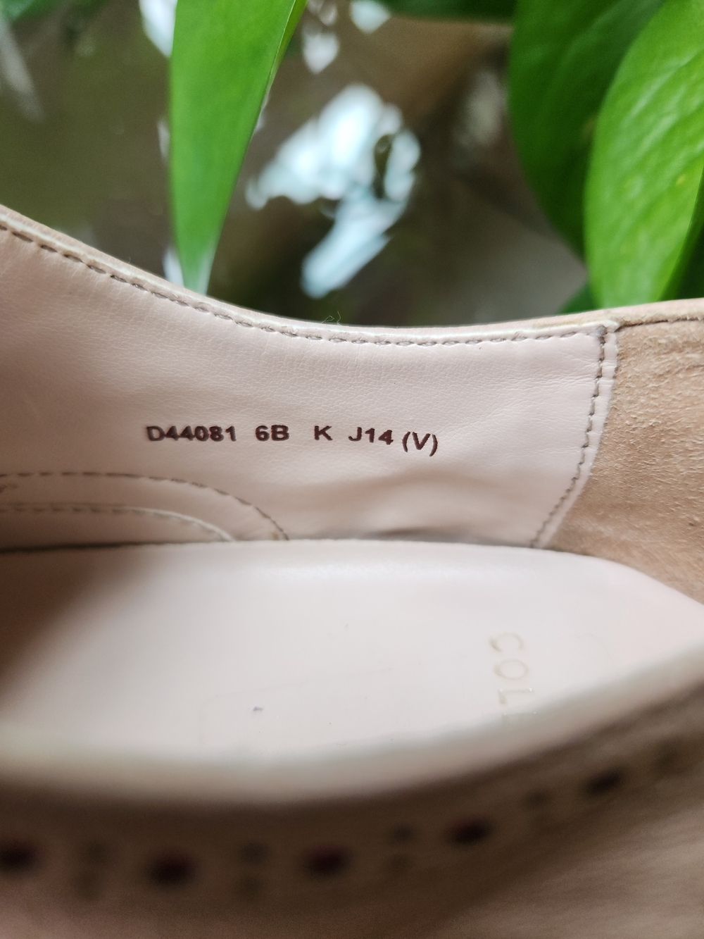 Cole Haan Womens 6 Gramercy Leather Wingtip Oxford Shoes Sandstone Hot Pink Sole - Picture 11 of 11